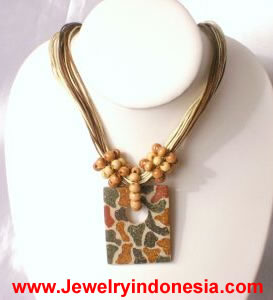 Fashion Accessories & Costume Jewelry