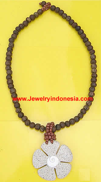 WOOD BEADS COSTUME JEWELRY