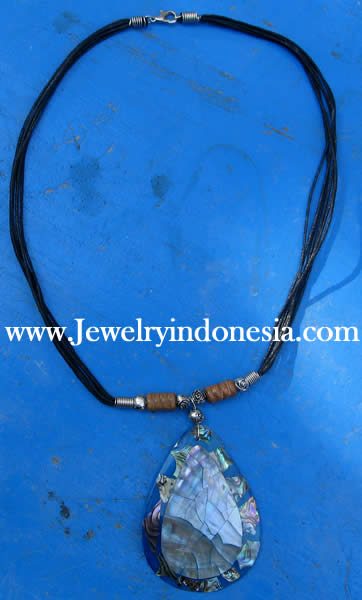 Sea Shell Necklaces Manufacturer