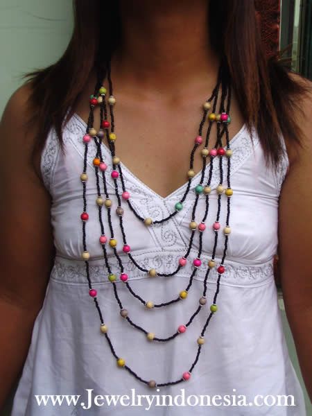 Beads Necklace With Shells Indonesia