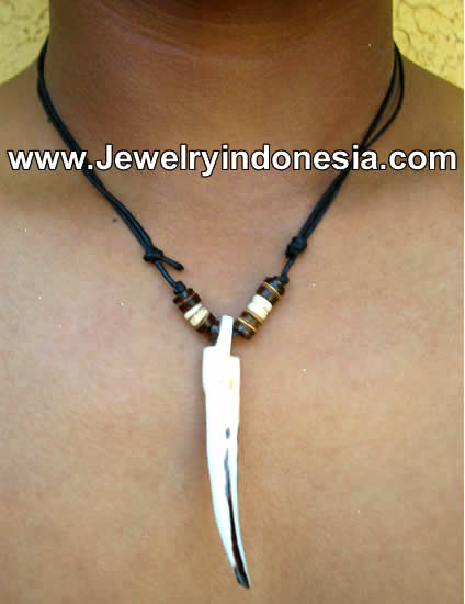 Claw Necklaces Jewelry Bali