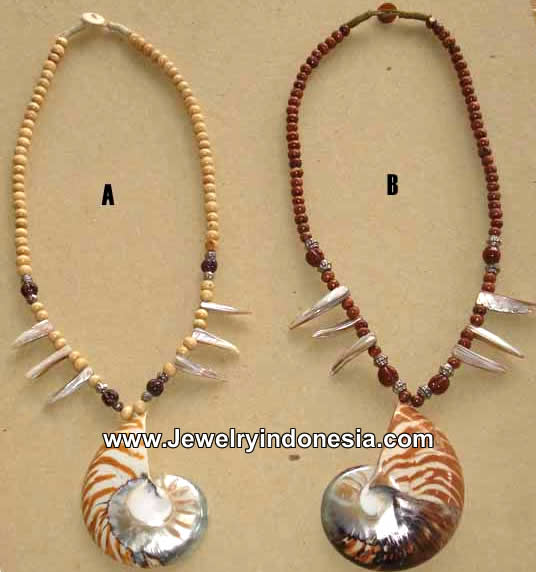 Costume Jewelry Necklaces