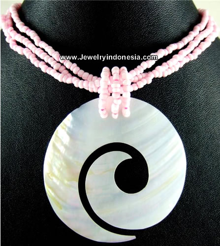 Costume Jewelry Necklaces