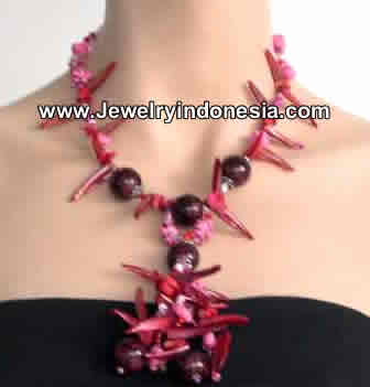 Beads Necklaces Manufacturer