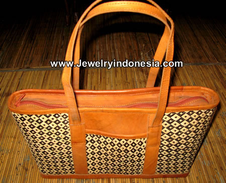 Woman Bags Rattan Leather Bali Indonesia