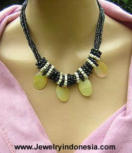 Beads & Sea Shell Necklace from Bali