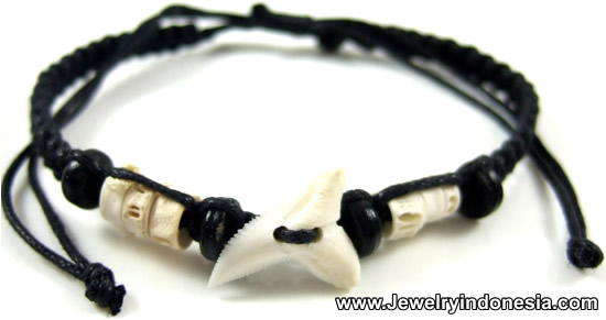 Amazon.com: Shark Tooth Leather Bracelet -Surfer Bracelet -Shark Teeth  Bracelet - Shark Jewelry (Black Leather Brown Tooth): Clothing, Shoes &  Jewelry