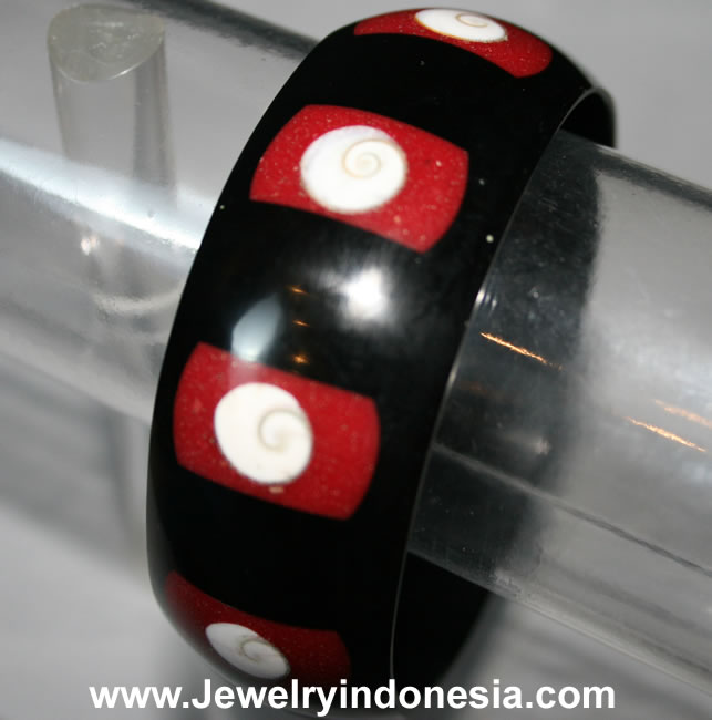 Funky Resin Bangles Bali Indonesia