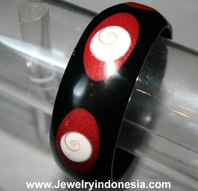 Plastic Bangles Bali Indonesia