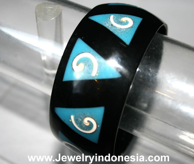 Resin Bangles Factory Bali Indonesia