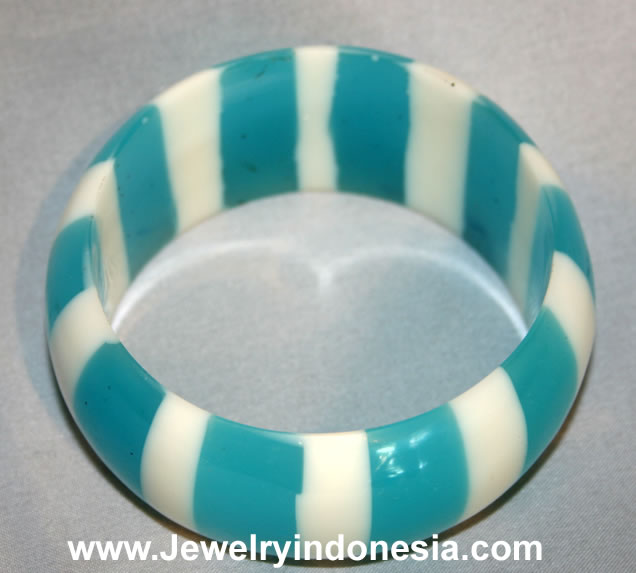 Resin Bangles Company Bali Indonesia