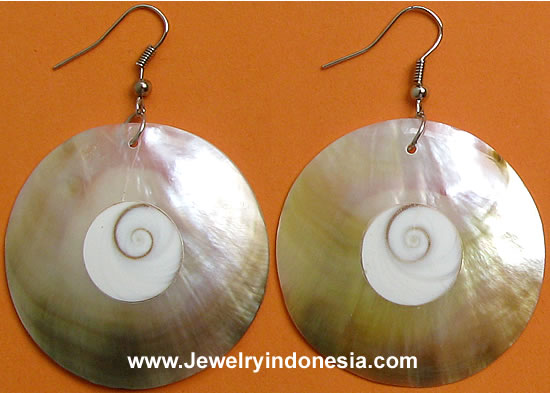 MOP Shell Earrings Jewelry from Bali Indonesia Mother of Pearl Shell Earrings Costume Jewellery