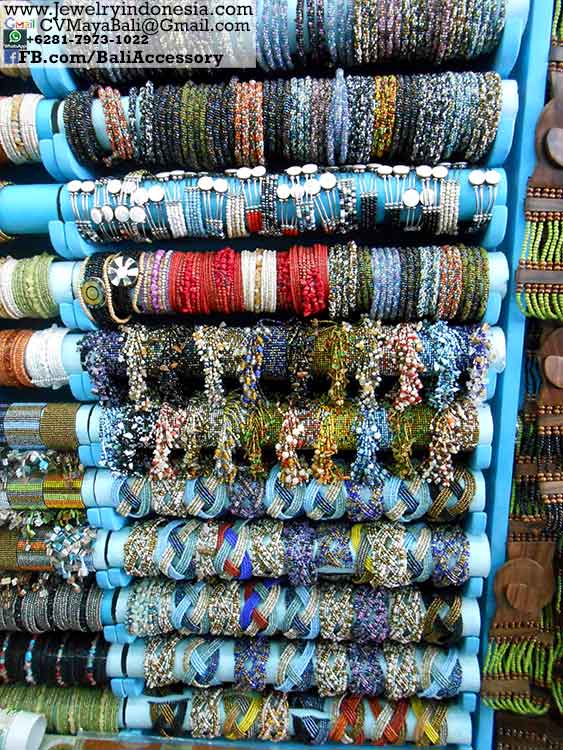 Br1014-4 Wire And Beads Bracelets Bali