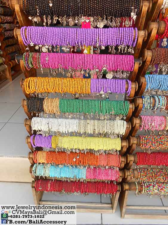 Br914-3 Beaded Bracelets from Bali Indonesia