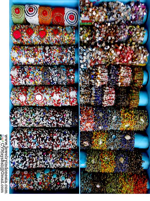 BRP15-12 Beaded Bracelets Bali Indonesia Shells Beads