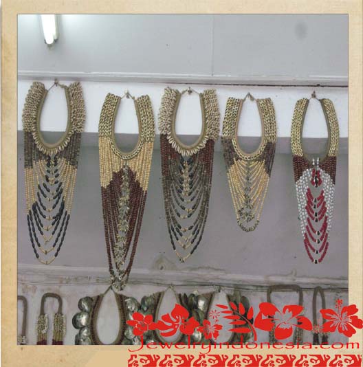 Jip76-19 Women Necklaces Wholesale