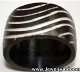 Carved bone rings from Bali Bone jewellery